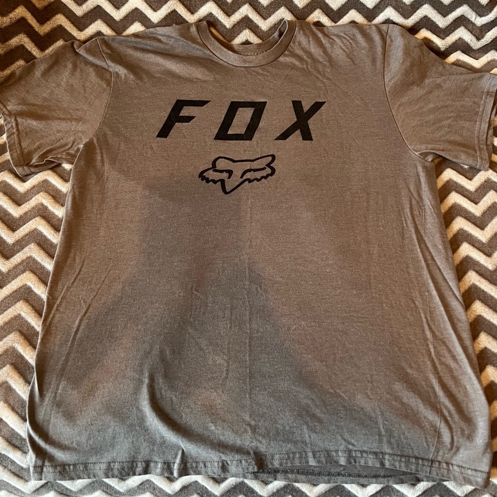 Men’s XL Fox t-shirt